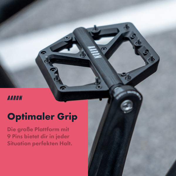 AARON Dirt 2.0 MTB Fahrradpedale - Schwarz mit rutschfesten Pins für optimalen Grip und sichere Mountainbike-Fahrten.