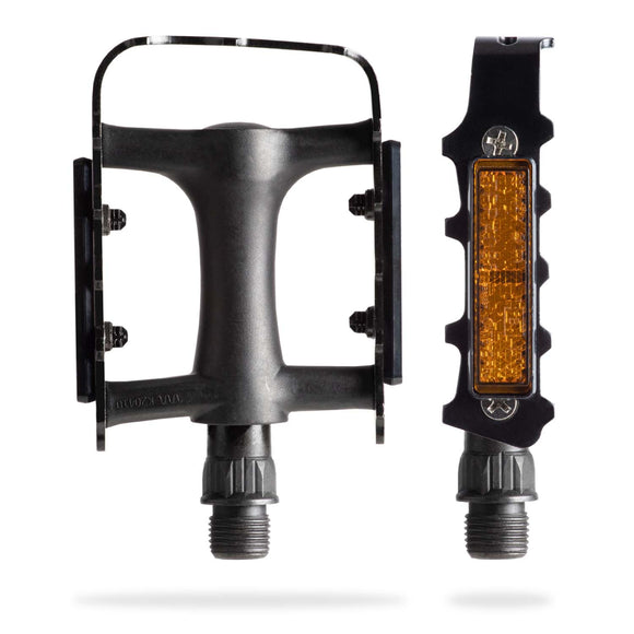 AARON Tour Fahrradpedale mit Reflektoren aus Aluminium in Schwarz für optimalen Grip und Sicherheit im Straßenverkehr.